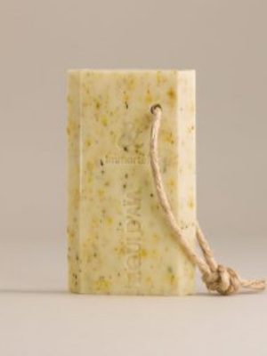 AQUI D'AIA Immortelle Exfoliating Slice Soap On A Rope